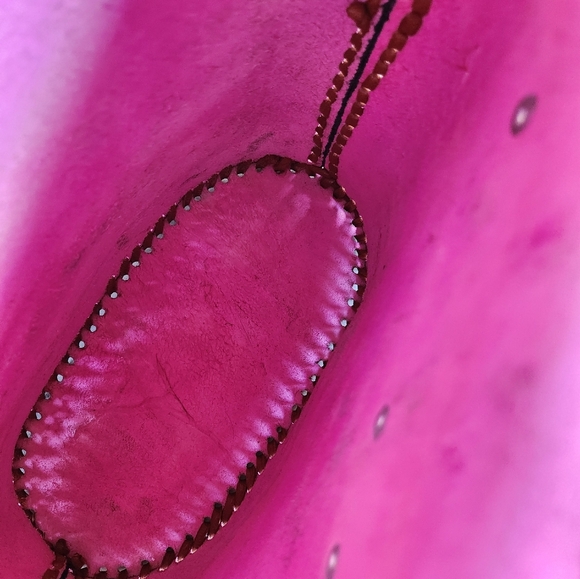 Hand Tooled Hammingbird Shoulder Handbag - Picture 11 of 16